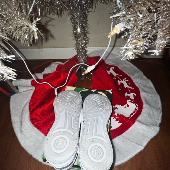 Hi I have Sliver & White Bape Bathing Ape Shoes Size 10 - Picture 8 of 12